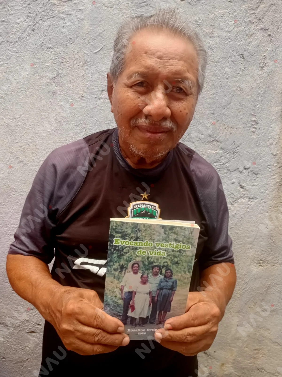 Presentarán libro de Rosalino Ortiz