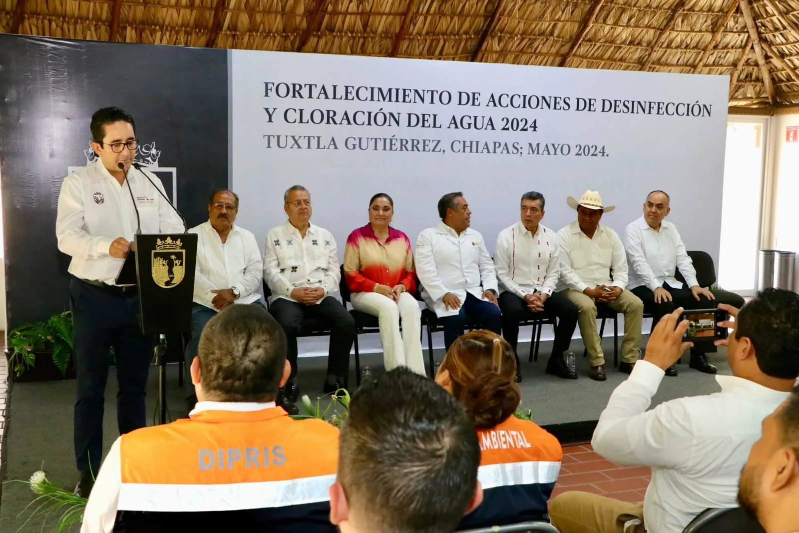 Fortalecen acciones de desinfección y cloración de la Red de Agua, en 34 municipios de Chiapas