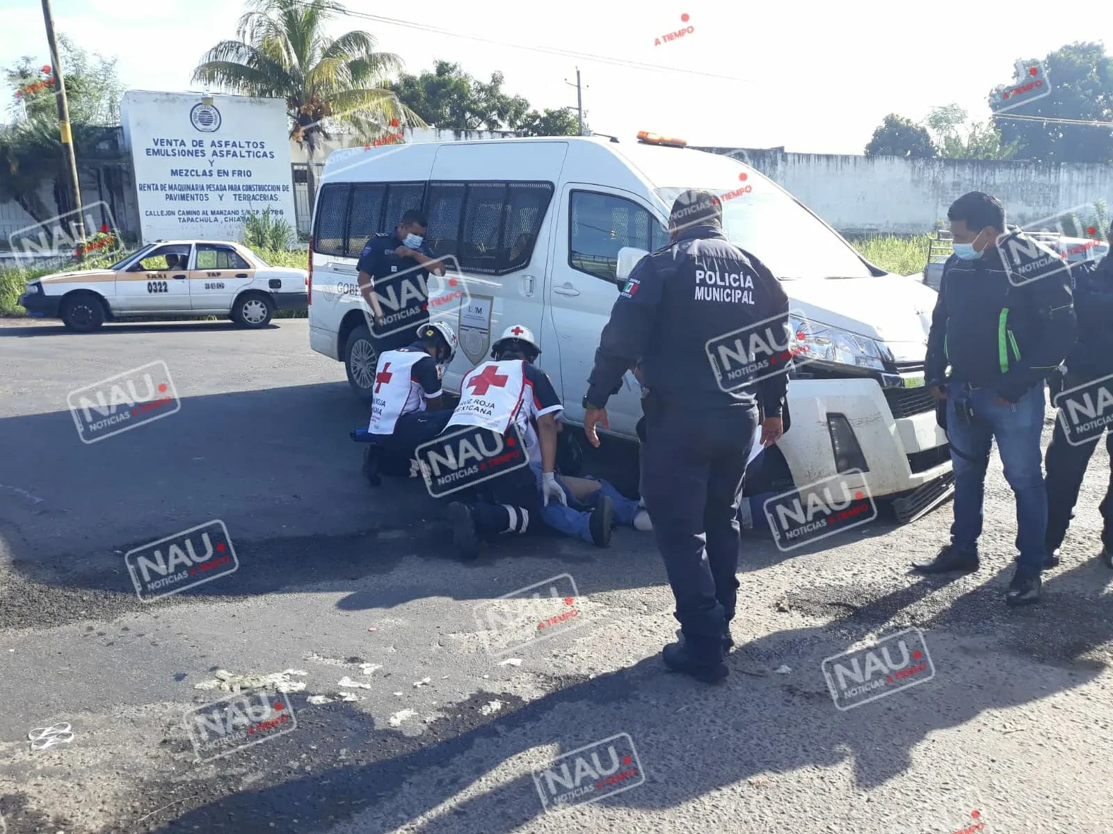 Joven motociclista es embestido por vehículo oficial de INM.