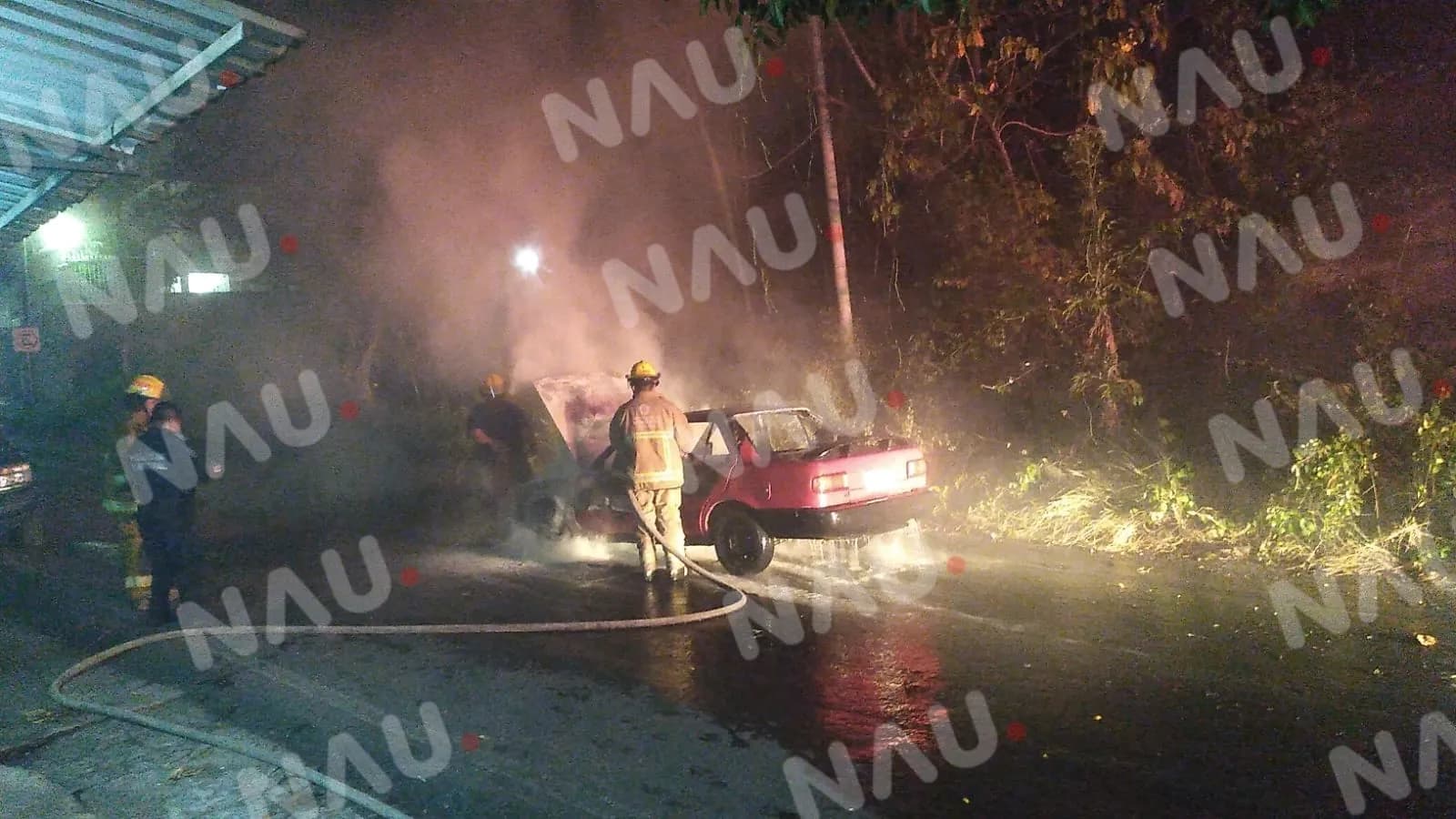 Se incendia vehículo en la colonia Porvenir