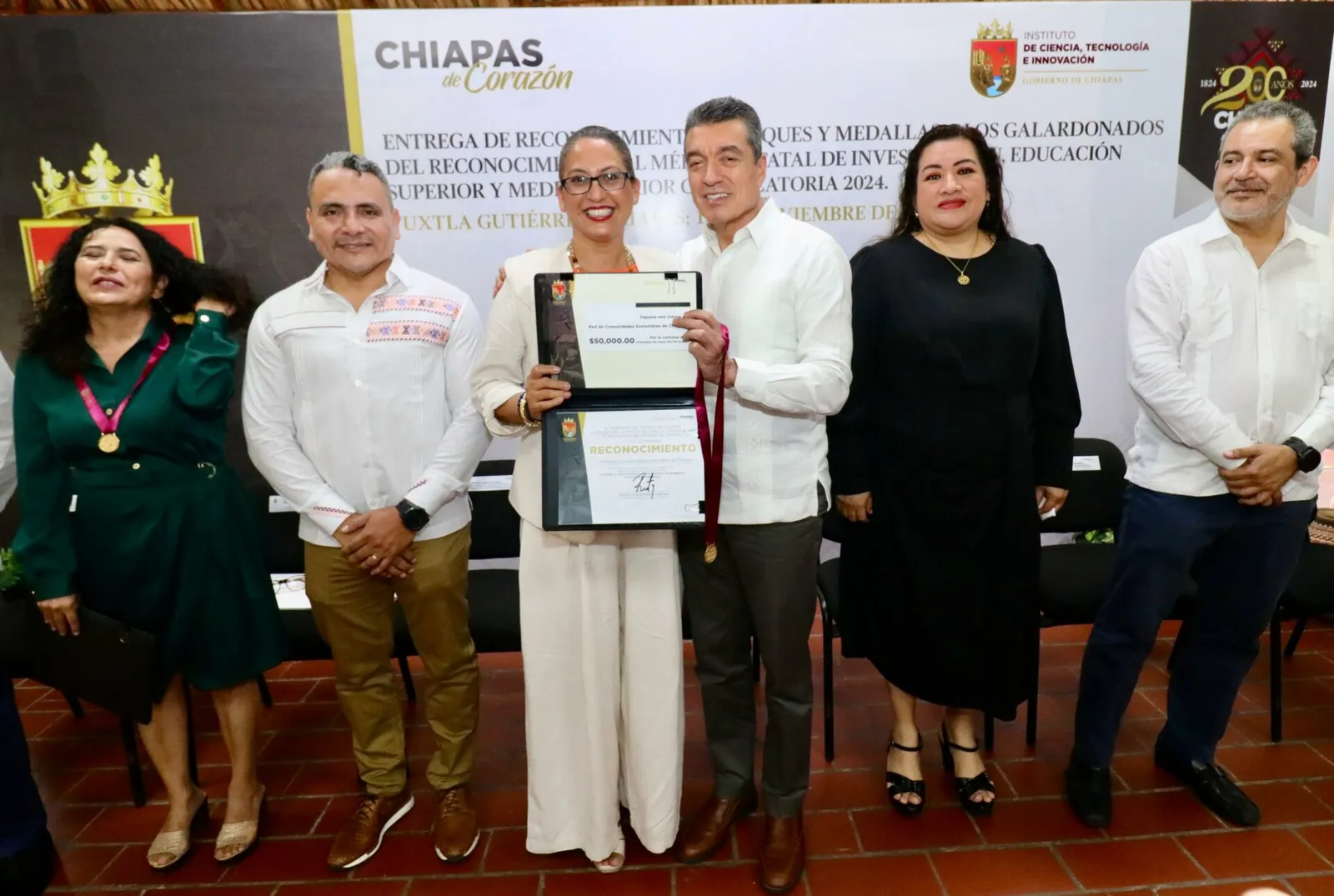Entrega Rutilio Escandón Reconocimientos al Mérito Estatal de Investigación Superior y Media Superior 2024