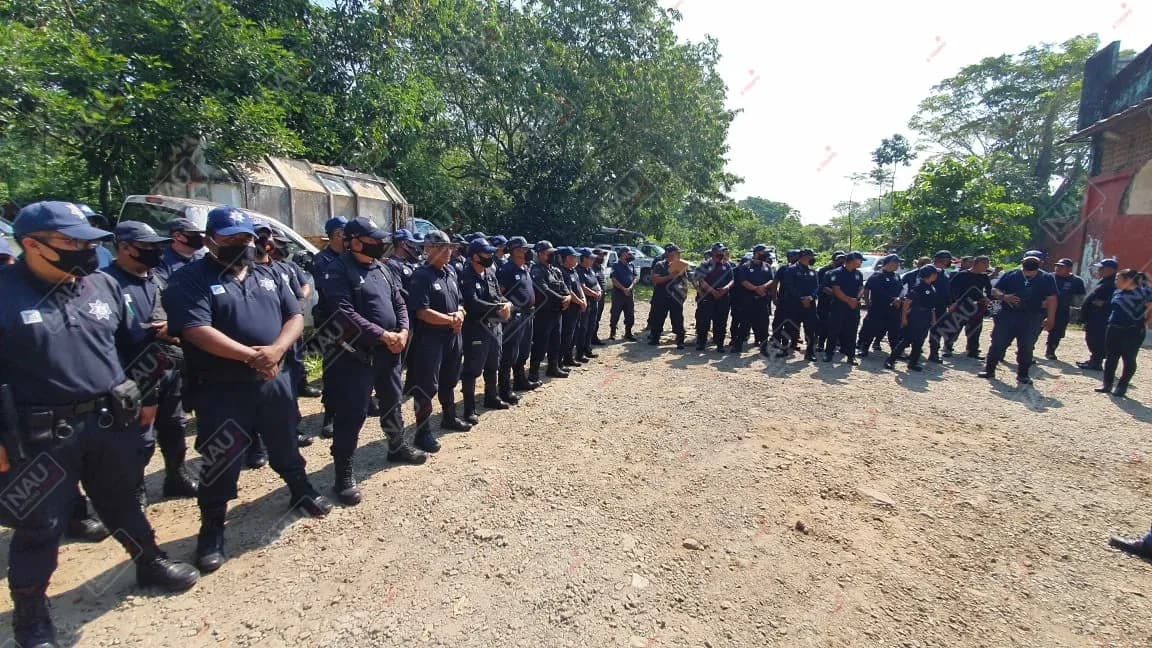 Paran labores policías de Cacahoatán