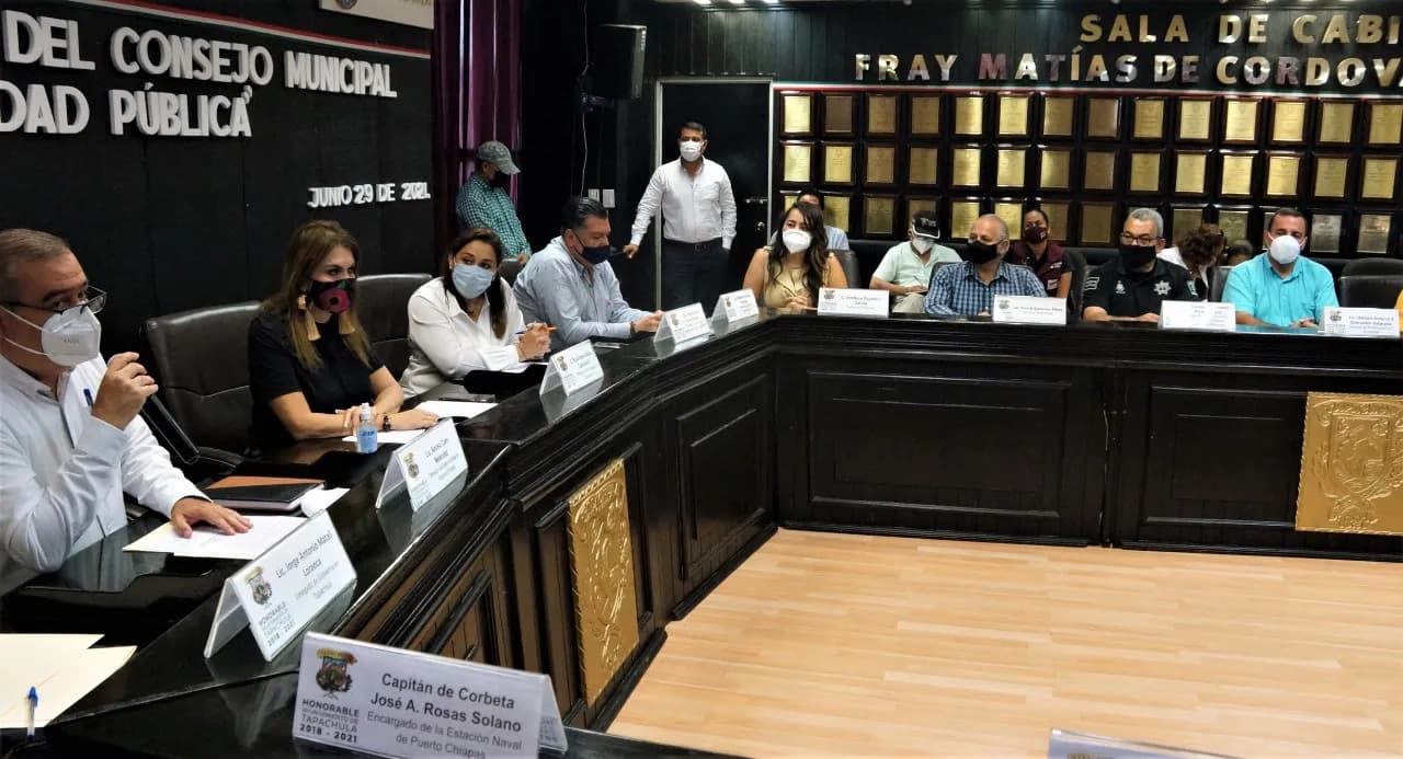 CON 30 “BOTONES DE PÁNICO”, AYUNTAMIENTO Y GOBIERNO DE CHIAPAS FORTALECEN LA SEGURIDAD EN TAPACHULA