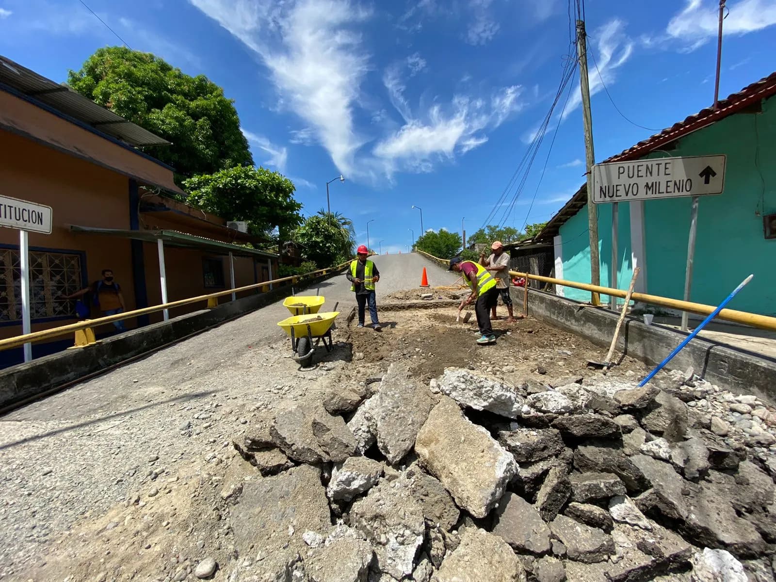 Compañeros se ha dado inicio a campaña de Bacheo.