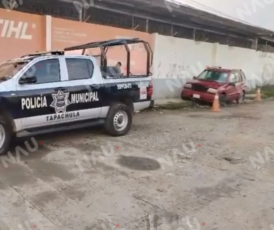 Conductora resulta lesionada tras accidente vehicular en la colonia Ferrocarrilera 7 de Noviembre
