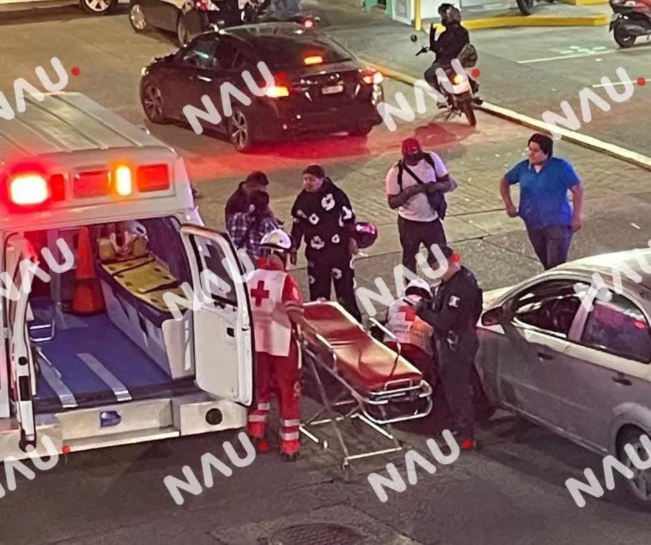 Motorista colombiano termina hospitalizado tras fuerte choque en la Central Oriente de Tapachula