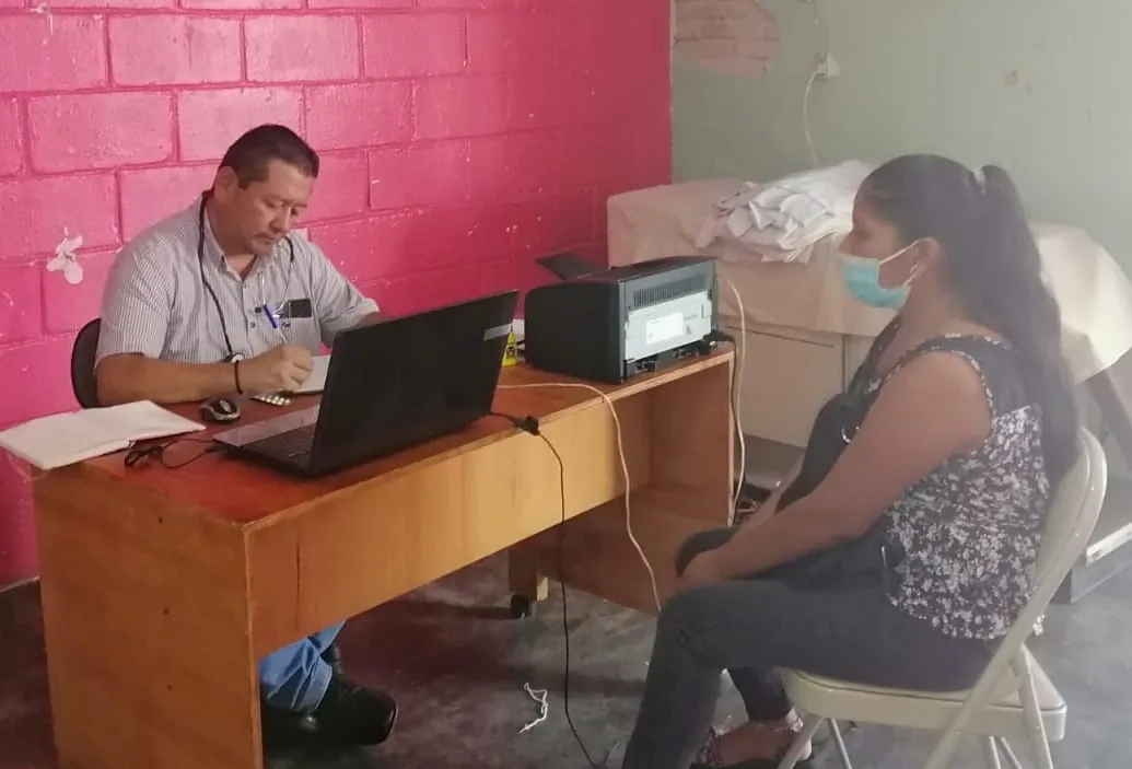 DIF Tuxtla Chico brinda servicios médicos a población vulnerable