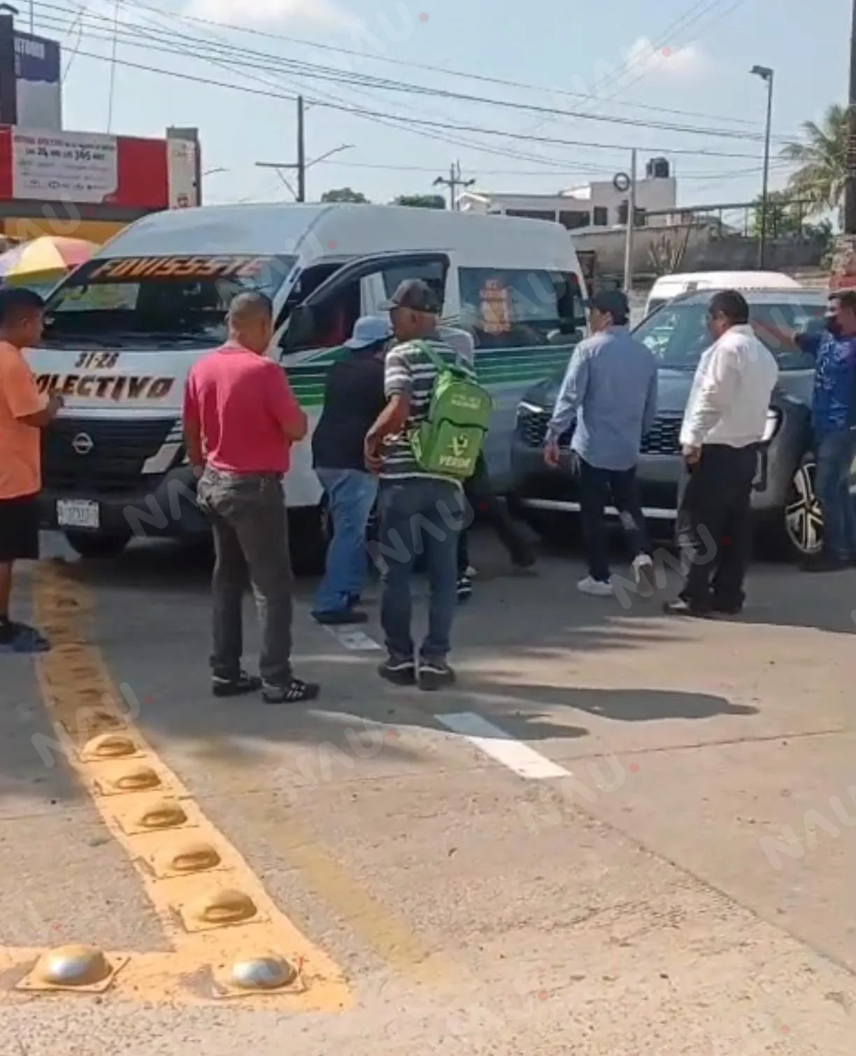 Riña entre conductores afecta circulación en la glorieta de Bonanza