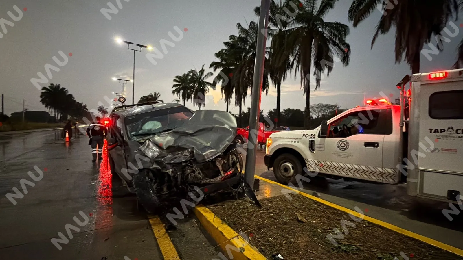 DOS LESIONADOS TRAS COLISIÓN EN EL LIBRAMIENTO SUR PONIENTE DE TAPACHULA