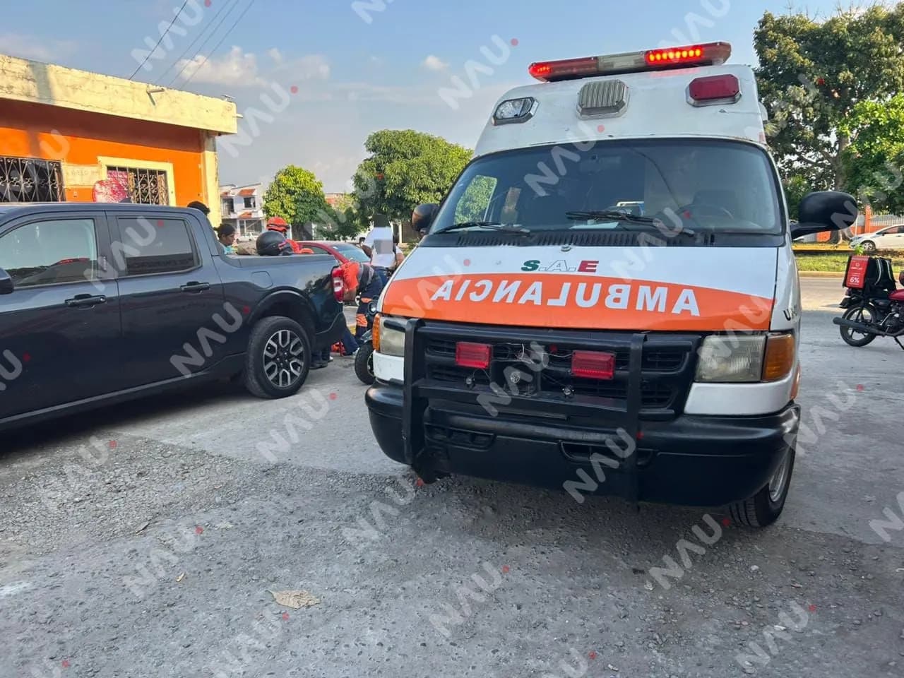 Accidente de motocicleta deja a joven lesionada en el par vial 7ª Sur de Tapachula