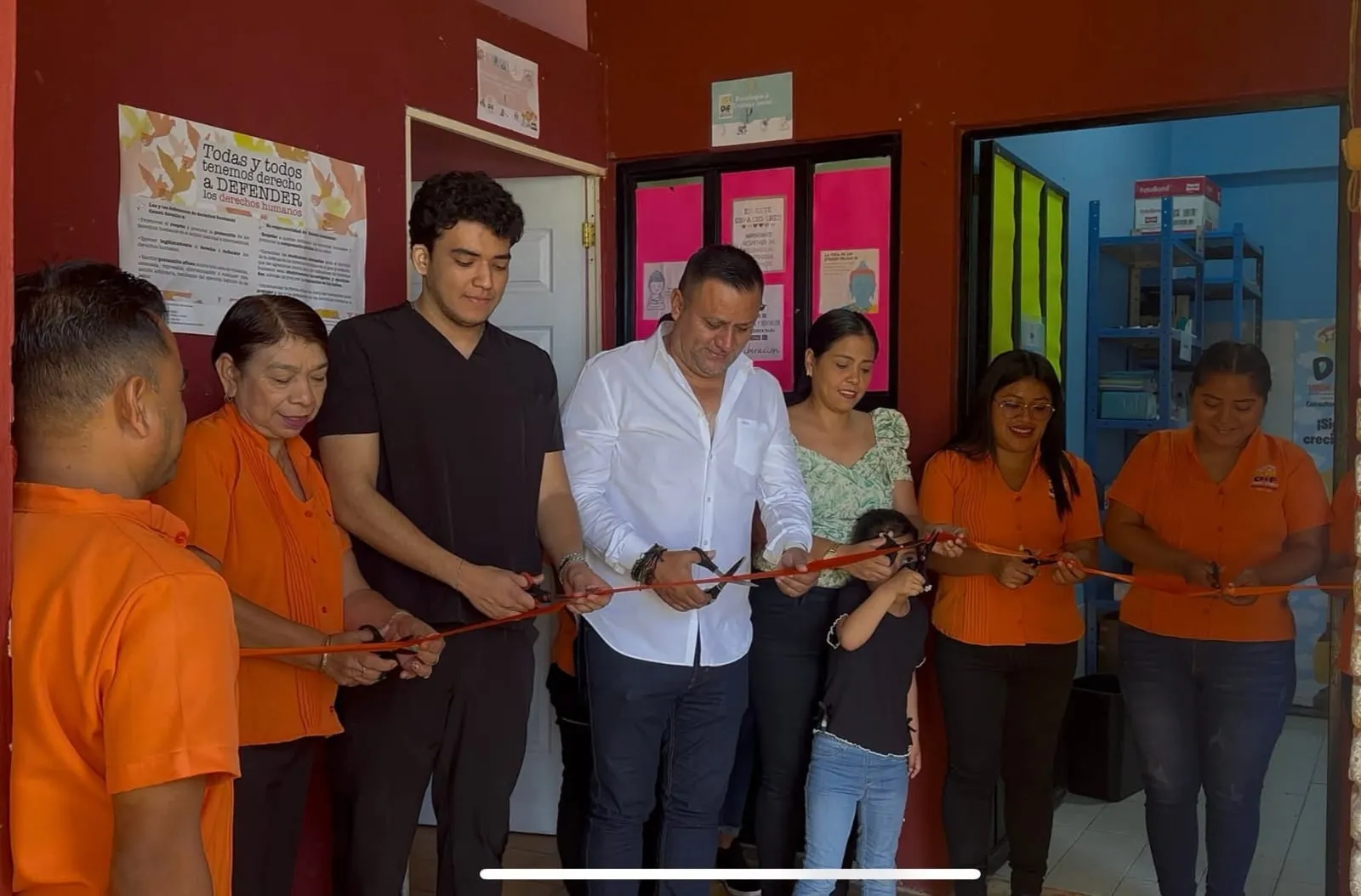 Fabián Barrios de León inaugura Consultorio Odontológico en el DIF Municipal