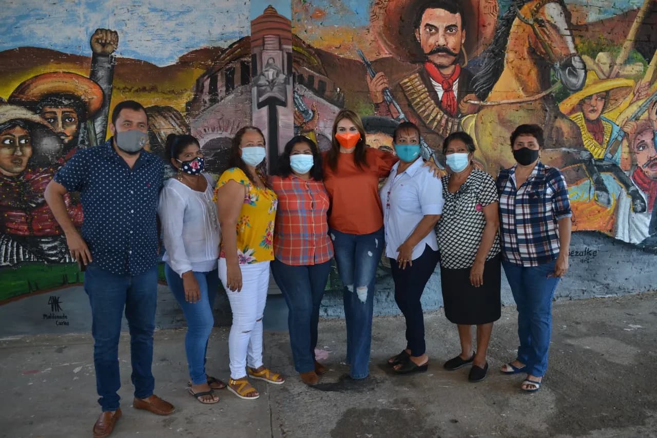 ENTREGA ROSY URBINA REHABILITACIÓN DE LA CASA DEL PUEBLO EN LA COLONIA EMILIANO ZAPATA