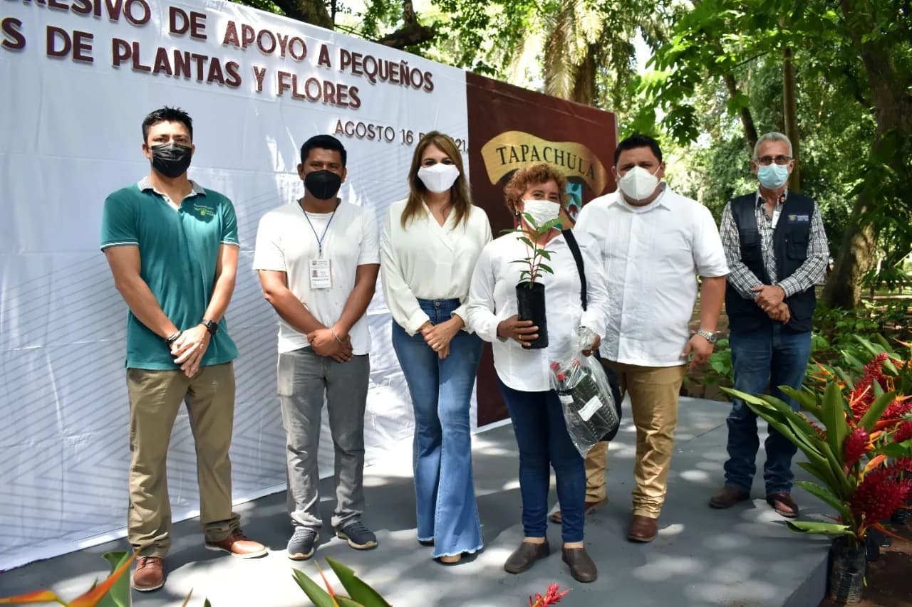 AYUNTAMIENTO DE TAPACHULA ENTREGA APOYOS A PRODUCTORES