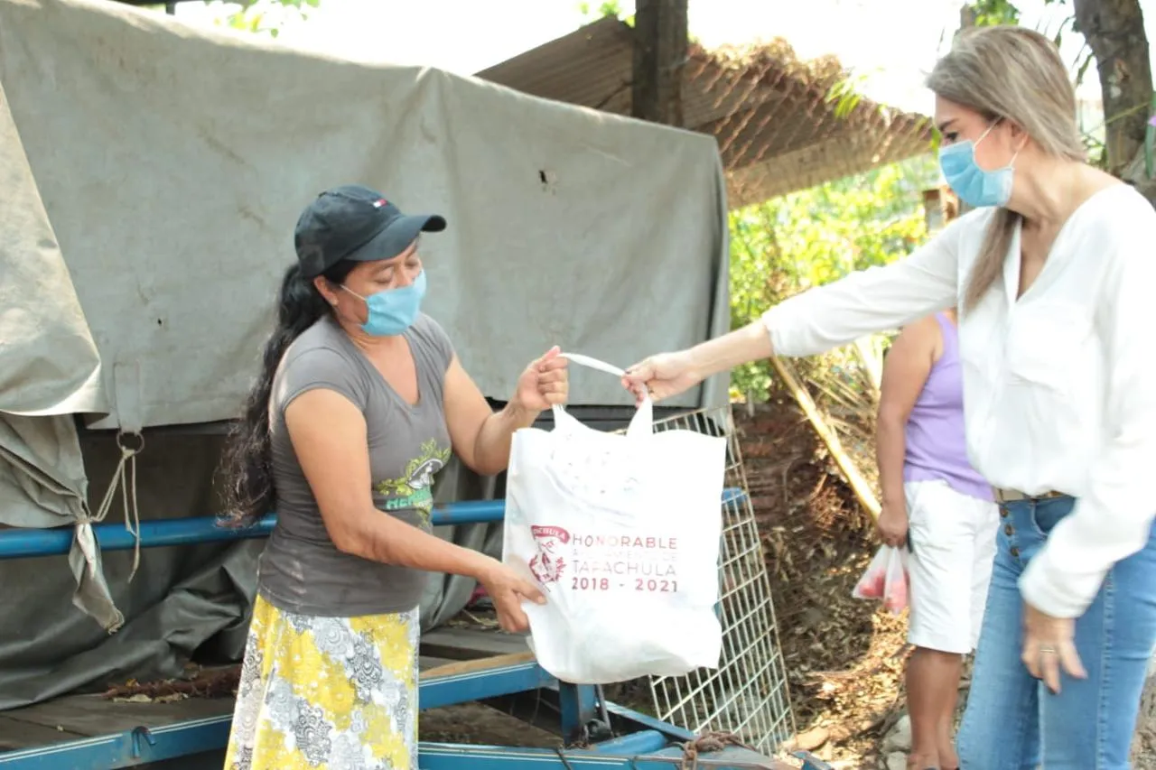Alcaldesa Rosa Irene Urbina Inicia Entrega De Productos De La Canasta Básica A Familias Vulnerables