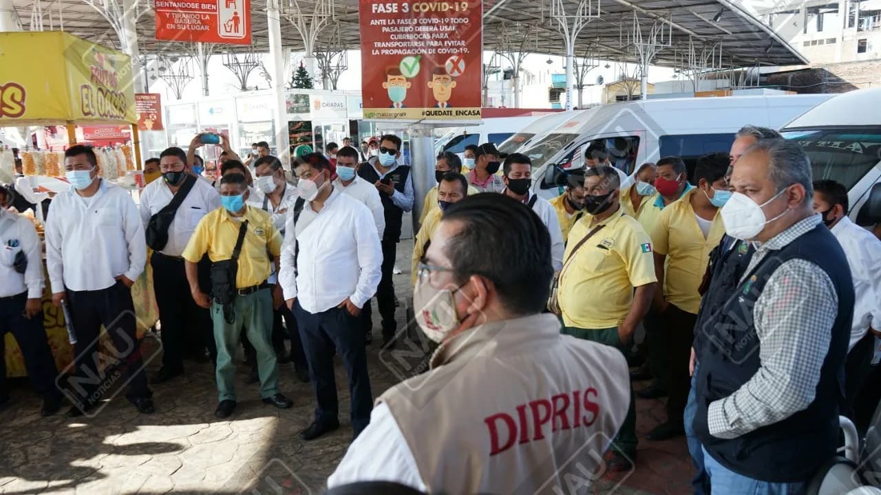 Obligaran a pasajeros y conductores a llevar cubrebocas en Tapachula.