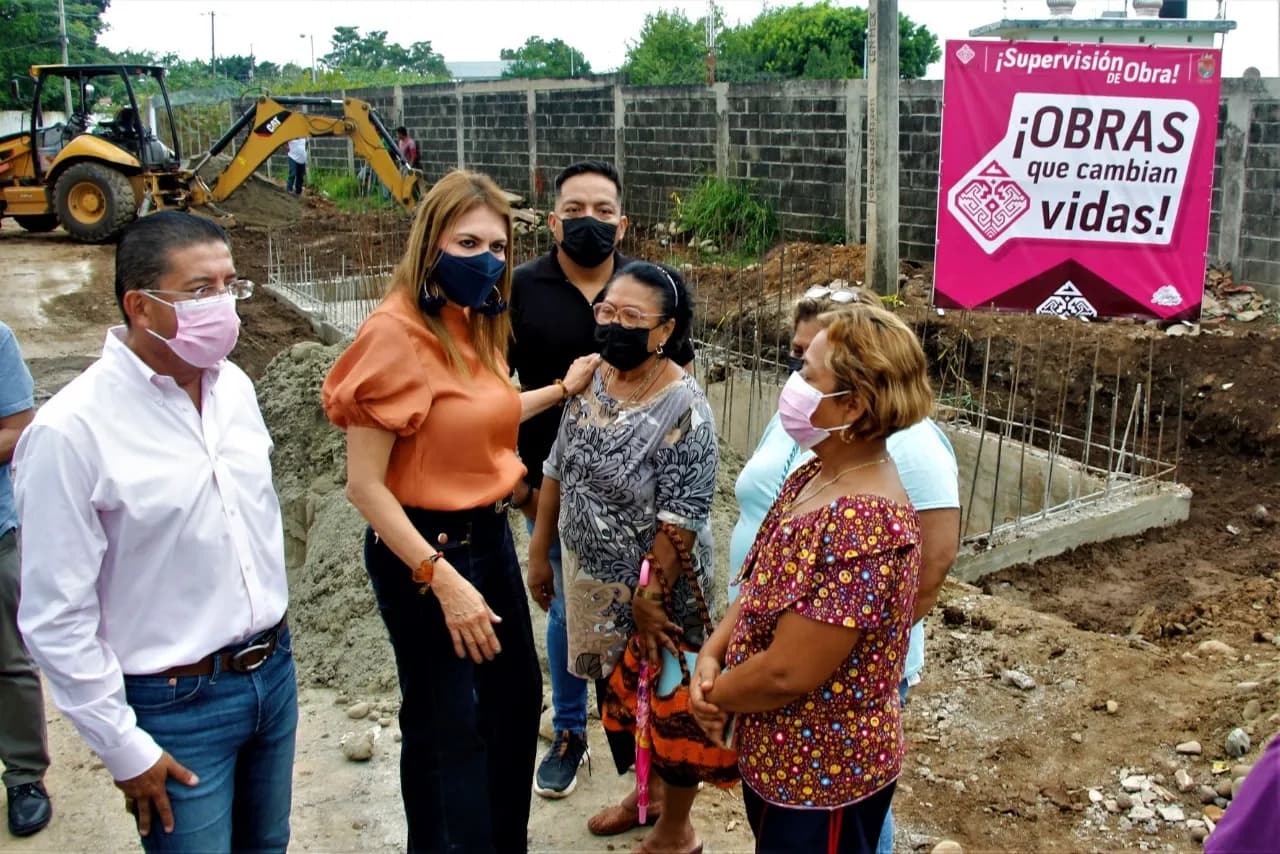 CON OBRAS DE ALCANTARILLADO SANITARIO, DREN PLUVIAL Y AGUA ENTUBADA SOLUCIONAN PROBLEMAS DE SALUD