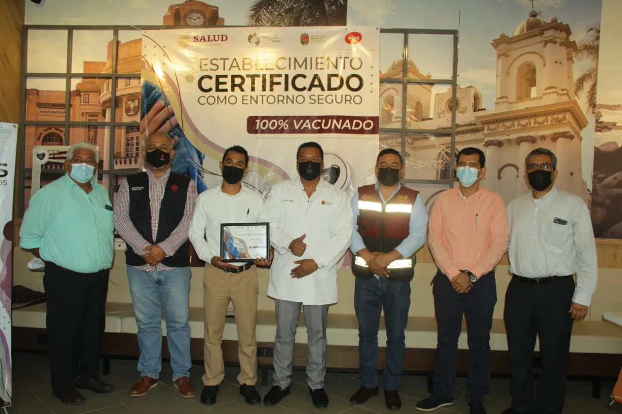 CERTIFICAN A RESTAURANT COMO ENTORNO SEGURO 100 POR CIENTO VACUNADO EN TAPACHULA