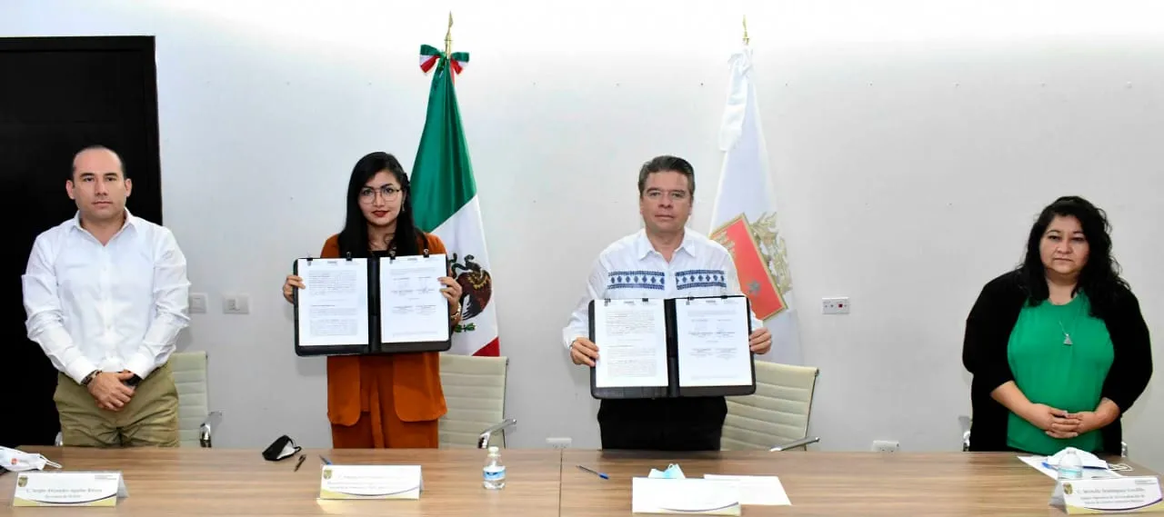 Firma convenio Ismael Brito con el Centro de Prevención Social de la Violencia