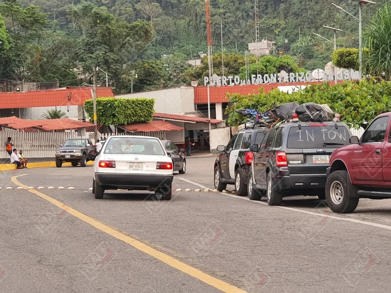 Se manifiestan transmigrantes en Talismán