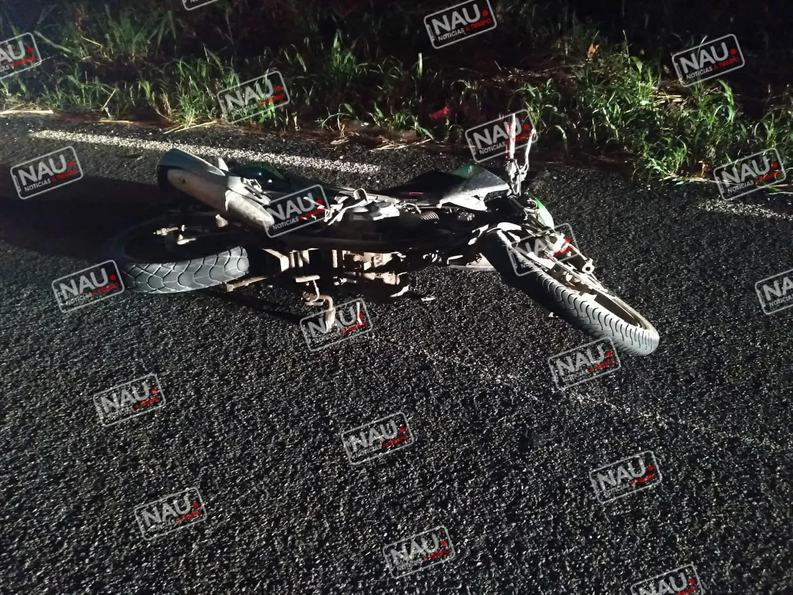 Motociclista ebrio derrapa en la carretera Puerto Madero – Tapachula.
