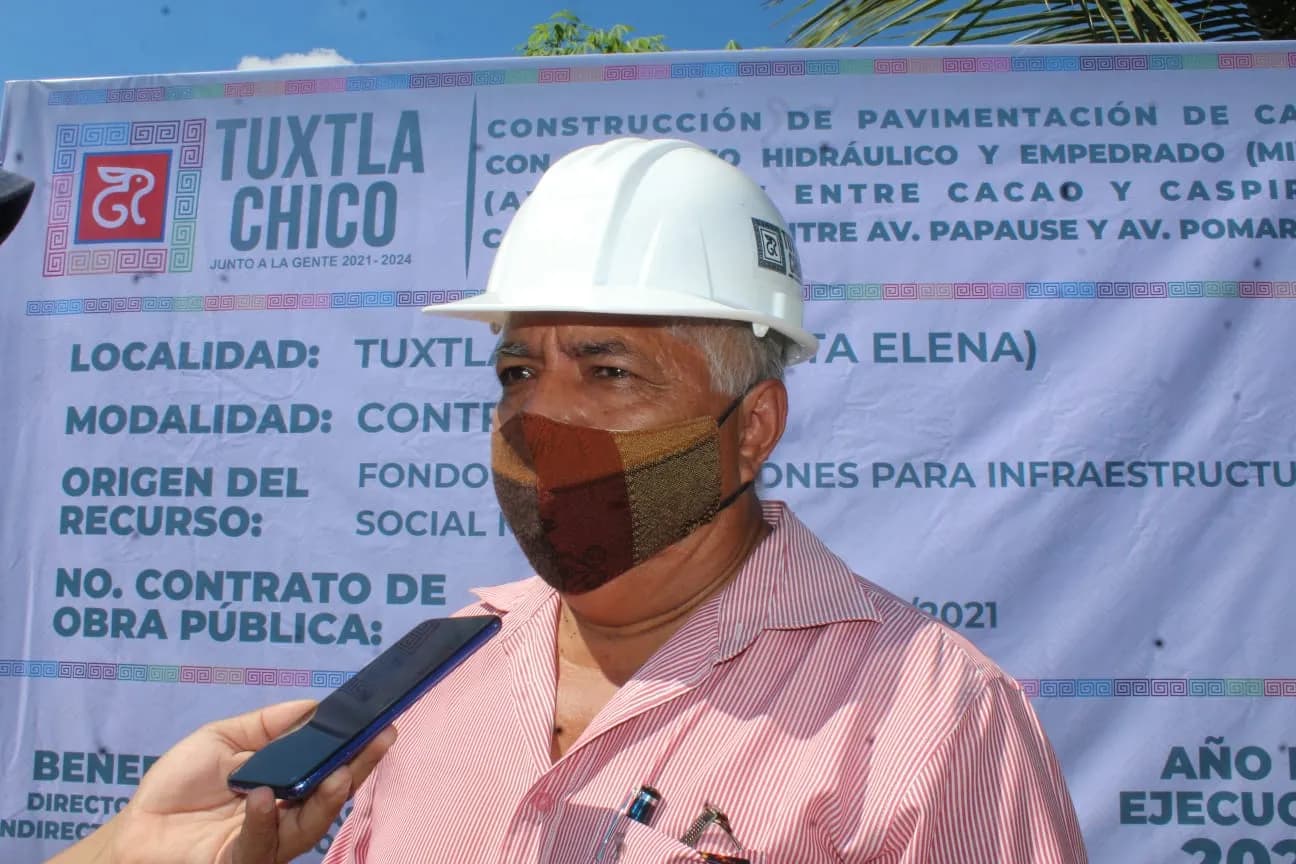 Tuxtlachiquenses agradecidos con las primeras gestiones de obras por parte de Julio Gamboa