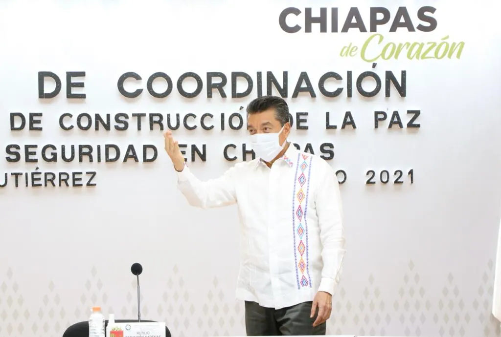 Anuncia Rutilio Escandón arribo de 300 mil vacunas anti COVID-19 para proteger al pueblo de Chiapas