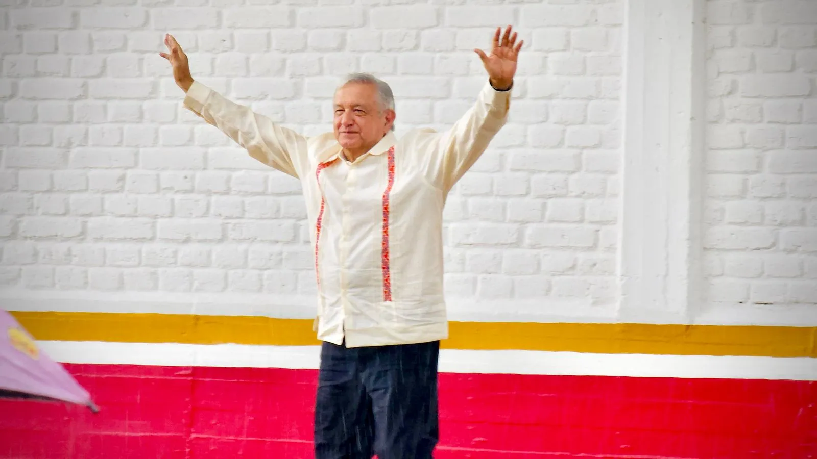 Rutilio Escandón acompaña al presidente AMLO en reunión para evaluar trabajos del Tren del Istmo
