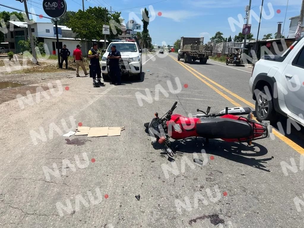Motociclista atropella a peatón en el libramiento Sur oriente