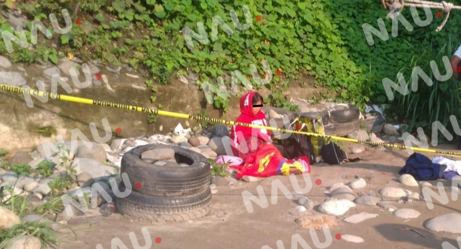 Mujer guatemalteca pierde a su bebé a la orilla del río Suchiate