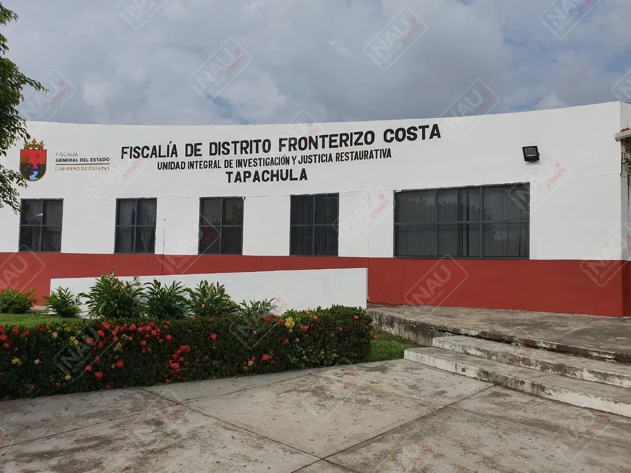 Detienen a dos hombres y una mujer con pistola en Huixtla