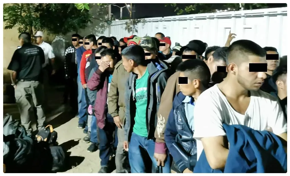 Inicia FGR en Chiapas investigación contra siente personas por rescate de 76 migrantes