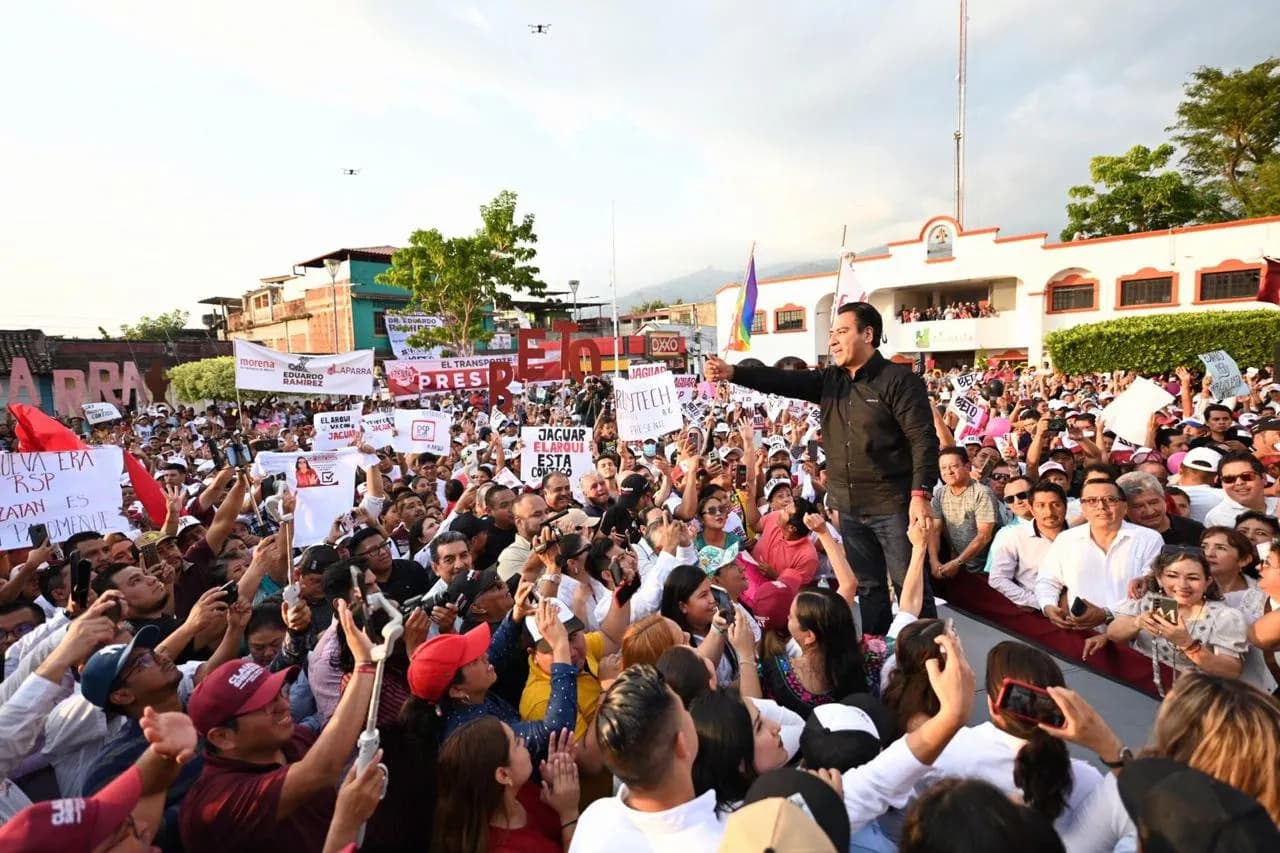 “Los jóvenes van a trascender en Chiapas: Eduardo Ramírez