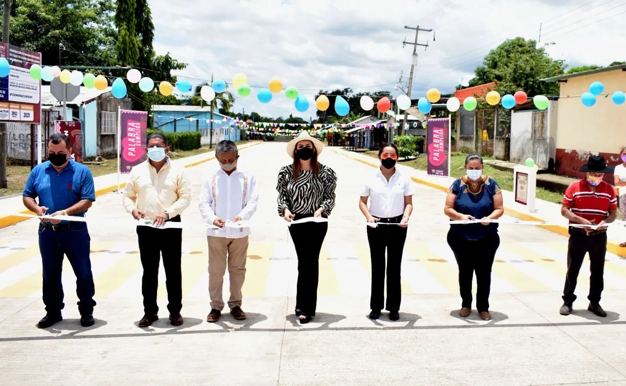 INAUGURA AYUNTAMIENTO DE TAPACHULA OBRA DE PAVIMENTACIÓN HIDRÁULICA EN EL EJIDO ÁLVARO OBREGÓN