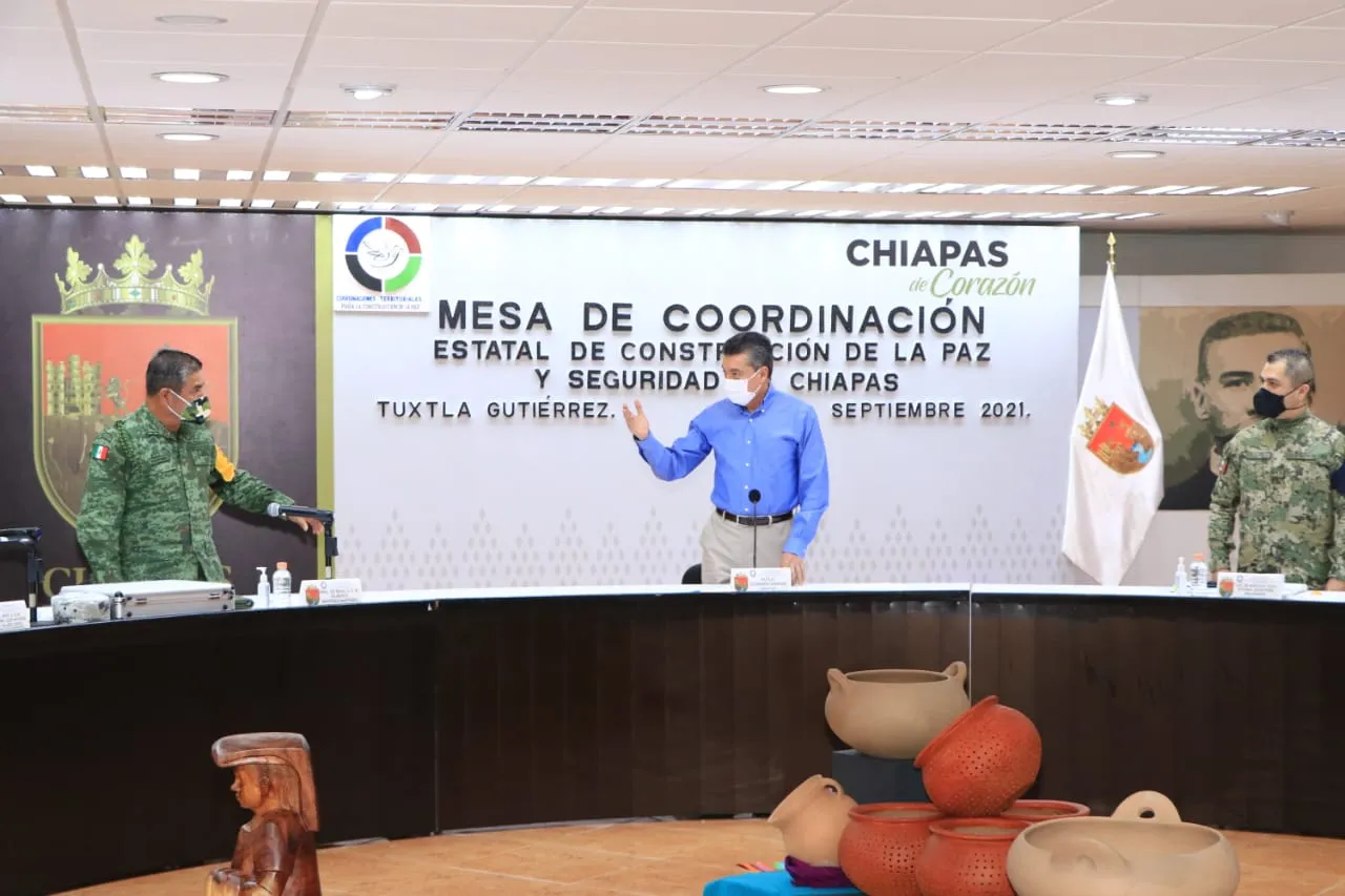 Aeronaves están al servicio de la salud, seguridad y protección civil del pueblo, reitera Rutilio Escandón