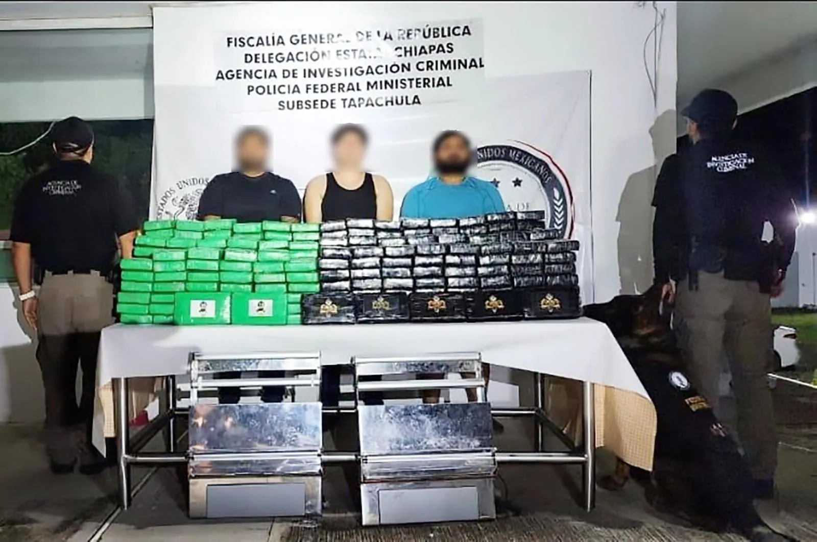 EN CATEO ASEGURA 359 PAQUETES DE NARCÓTICO EN TAPACHULA, HAY TRES DETENIDOS