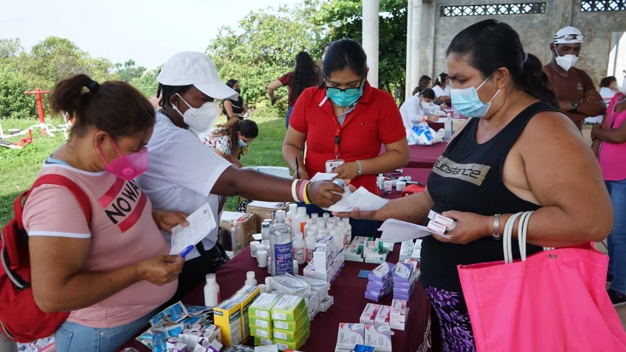 AYUNTAMIENTO DE TAPACHULA ACERCA SERVICIOS DE SALUD A COMUNIDADES RURALES