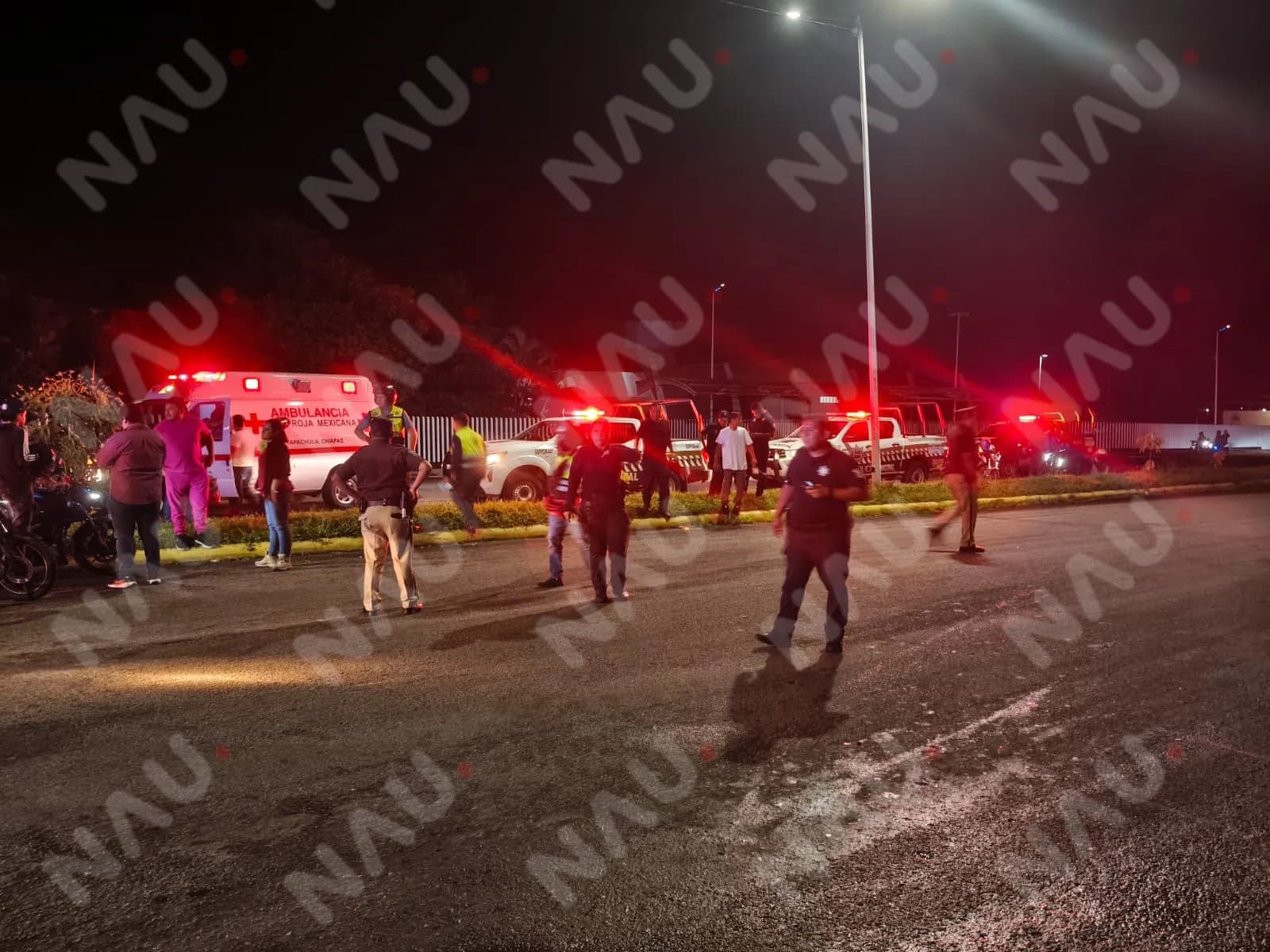 Motociclista grave tras derrapar en la carretera Antiguo Aeropuerto de TapachulaIntentó levantar la moto y perdió el control, señalan testigos