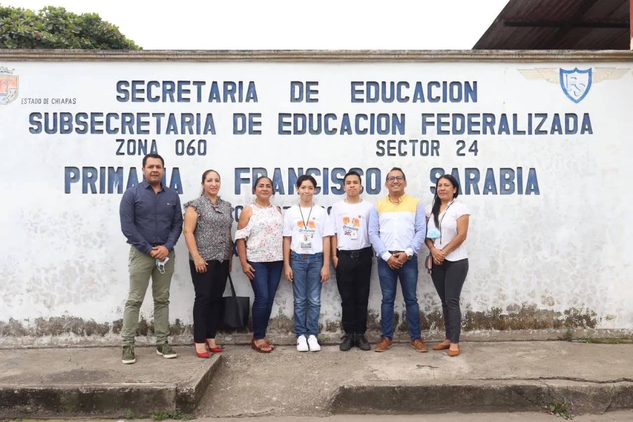 Estudiante tuxtlachiquense ganador en la Olimpiada del Conocimiento Infantil 2022.