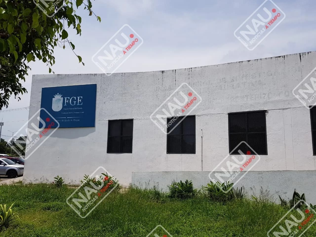 Delincuentes asaltan una tienda de venta de pintura Comex