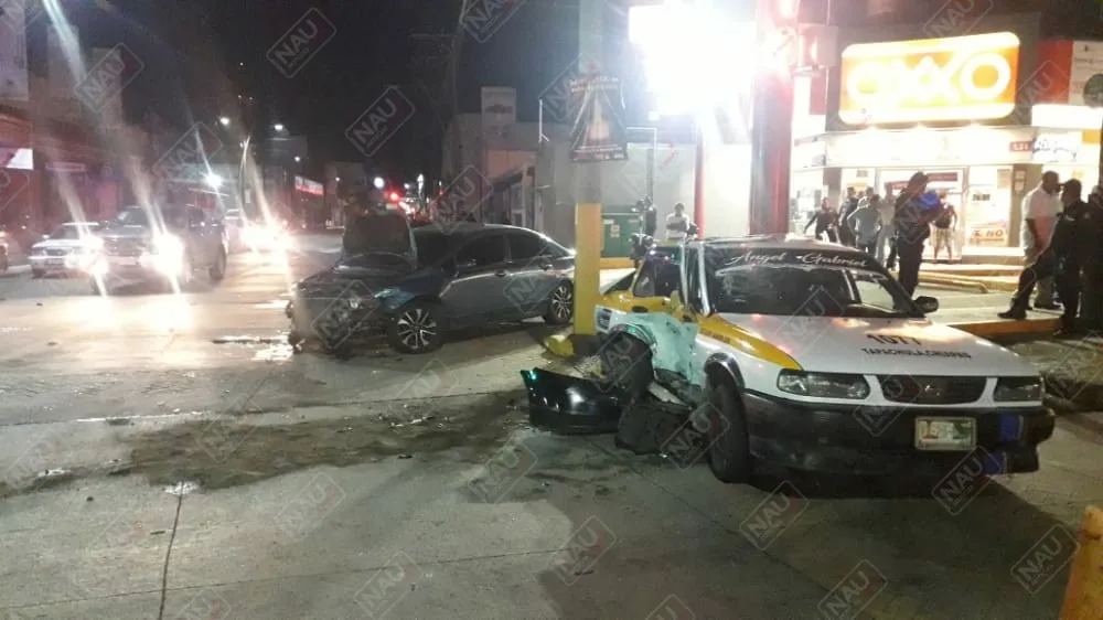 Investigan mediante cámaras de seguridad, quien provocó el choque
