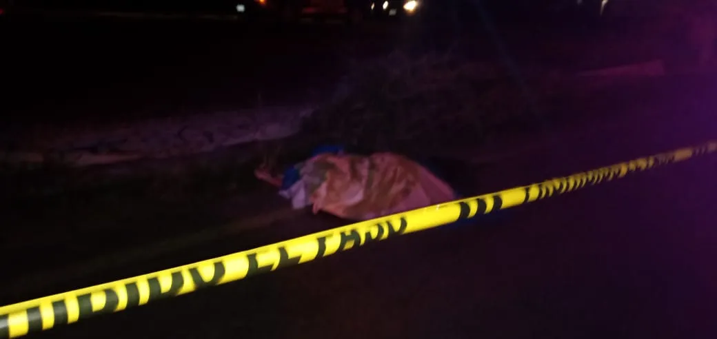 Murio al ser atropellado por un automovil no identificado