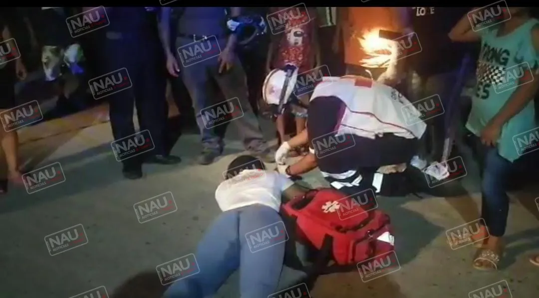 Dos lesionados al derrapar en una motocicleta