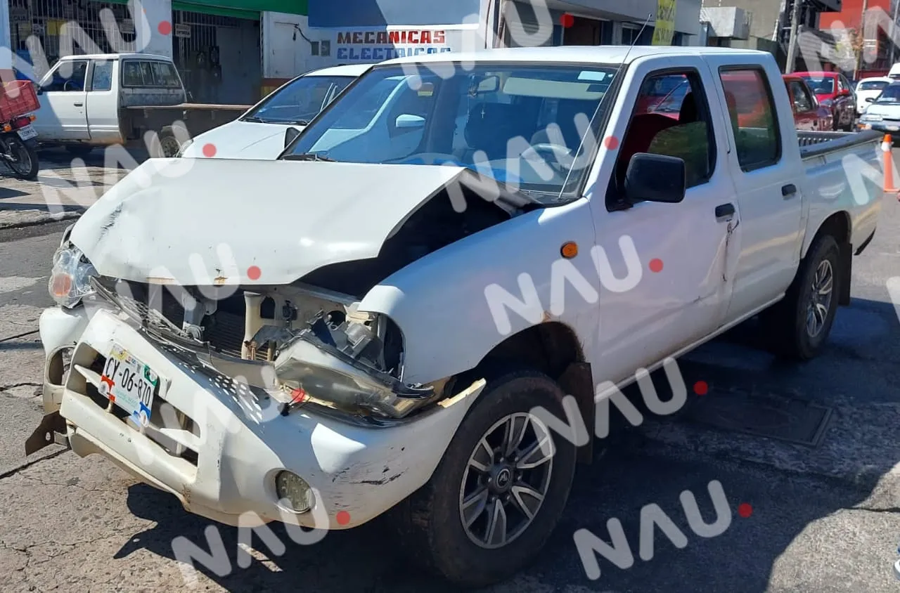 Atiende Cruz Roja a dos personas lesionadas en accidente