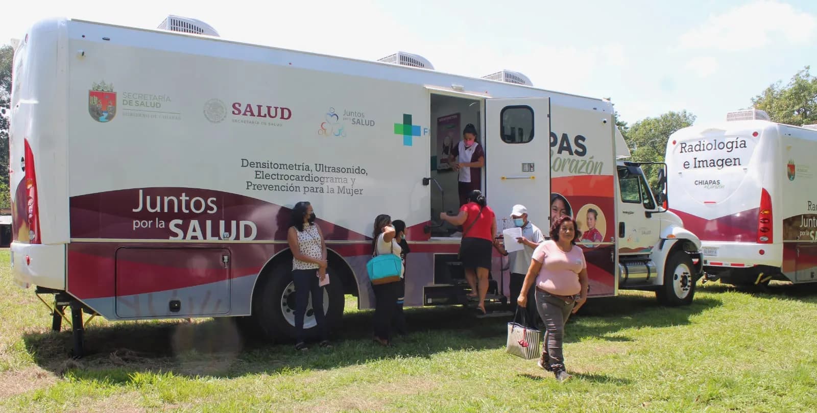 Mujeres tuxtlachiquenses las más beneficiadas con la “Caravana de la Salud”