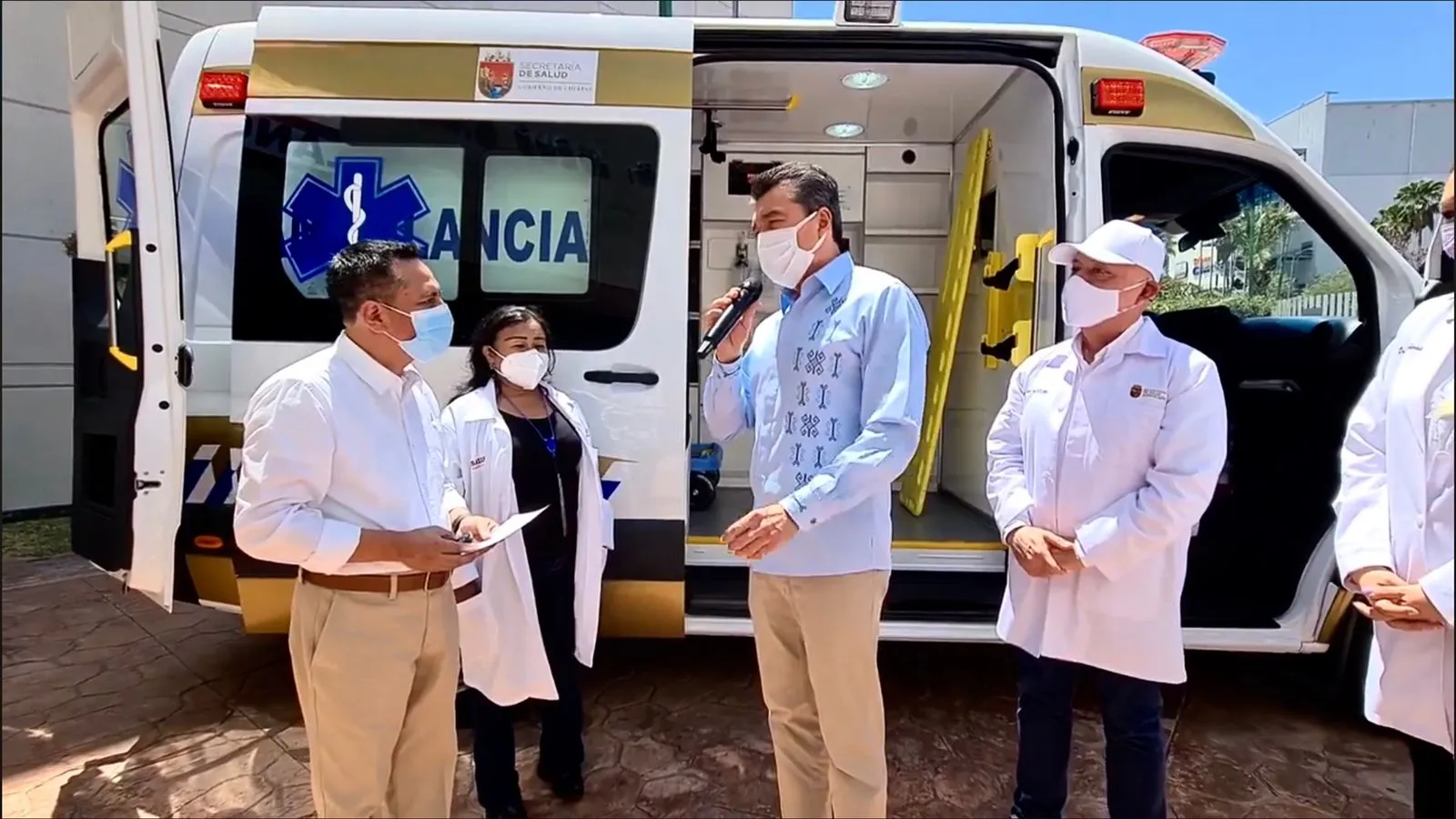 Entregan ambulancia equipada al municipio de Unión Juárez