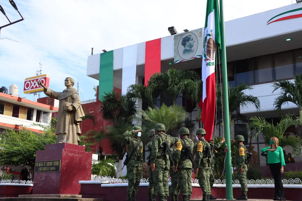 CELEBRA AYUNTAMIENTO DE TAPACHULA 211 ANIVERSARIO DEL INICIO DE LA INDEPENDENCIA DE MÉXICO