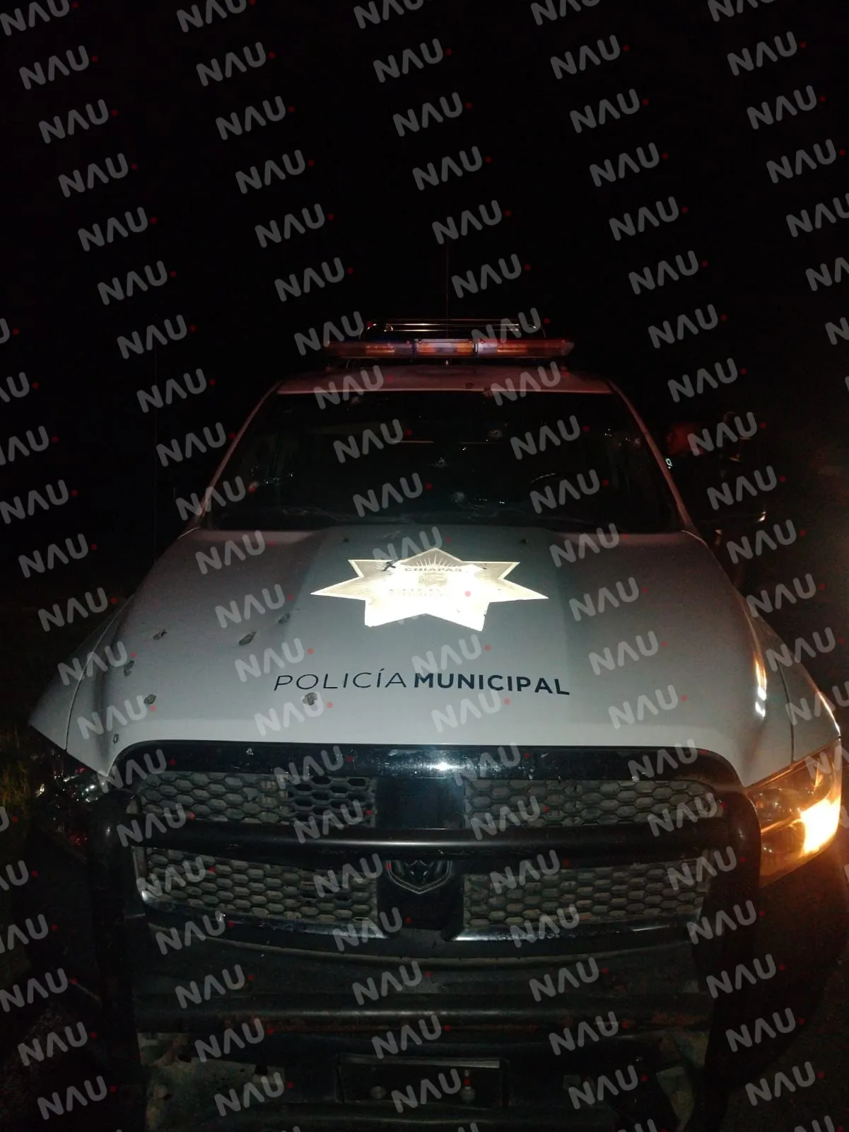 Lesionan a tres agentes municipales de Suchiate