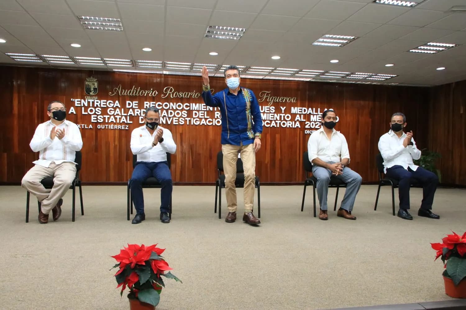 Rutilio Escandón entrega Reconocimiento al Mérito Estatal de Investigación, convocatoria 2021