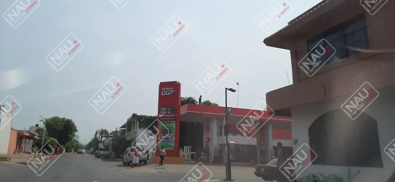Asaltan Gasolinera del par vial y 26ª oriente