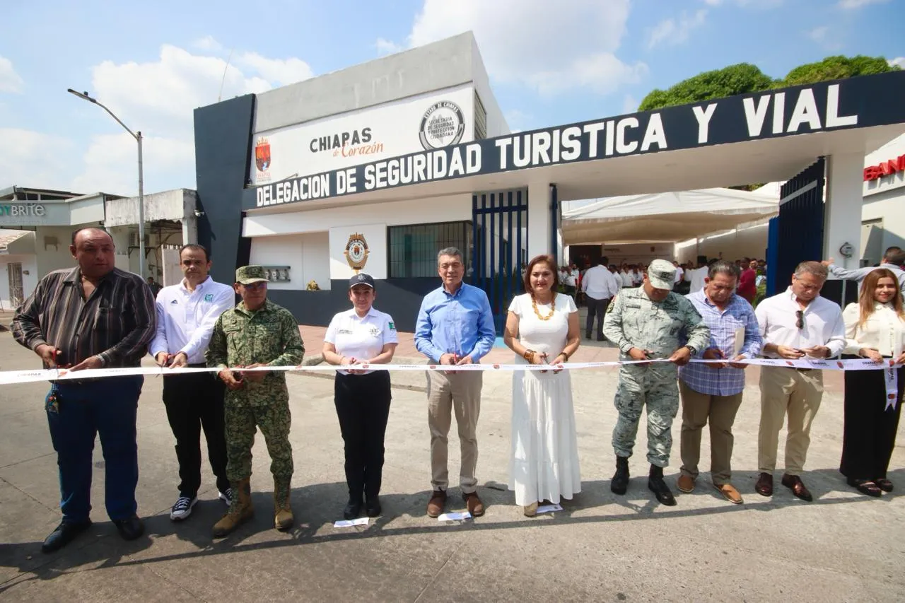 En Tapachula, inaugura Rutilio Escandón rehabilitación de la Delegación de Seguridad Turística y Vial
